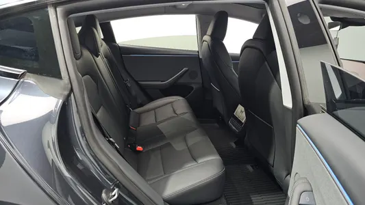Tesla 3 RWD 2025 26