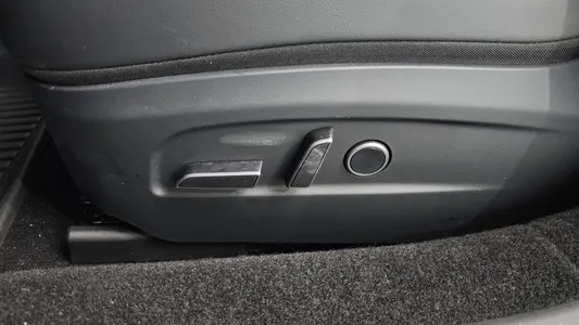 Tesla 3 RWD 2025 32