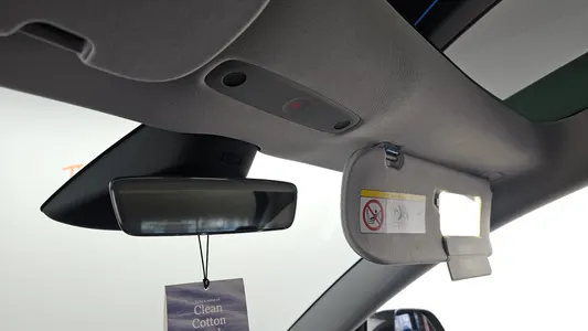 Tesla 3 RWD 2025 27