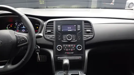 Renault Korea SM6 1.3 TCe SE 2020 14