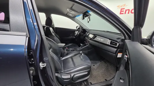 Kia Niro 2018 10
