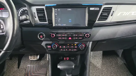 Kia Niro 2018 17