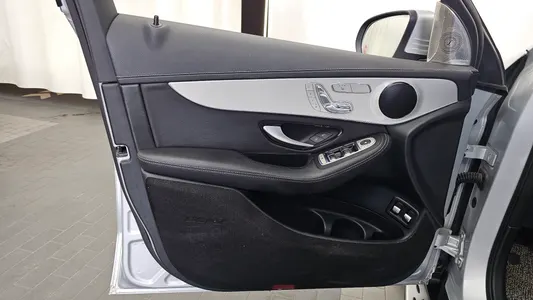 Mercedes-Benz GLC-Class X253 GLC300e 4MATIC 2020 24