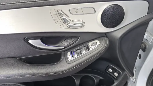Mercedes-Benz GLC-Class X253 GLC300e 4MATIC 2020 30