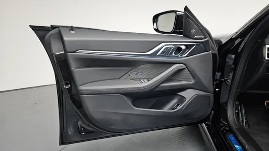 BMW i4 eDrive40 M 2026 25