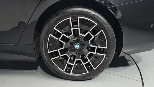 BMW i4 eDrive40 M 2026 22