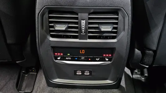 BMW i4 eDrive40 M 2026 31