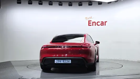 Porsche 타이칸 2021 4
