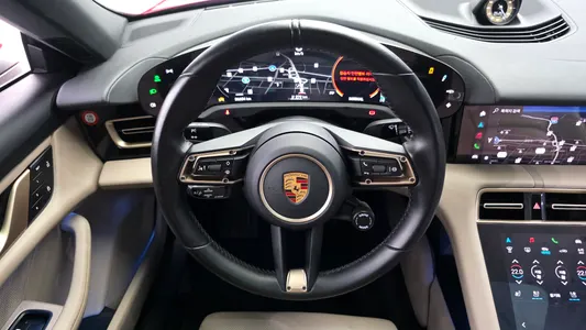 Porsche 타이칸 2021 13