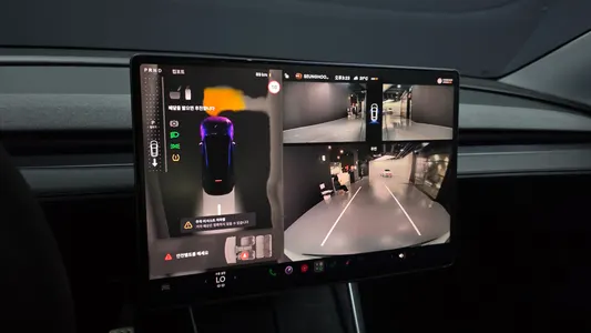 Tesla Y AWD 2025 15