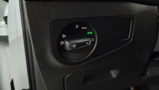 Volkswagen 2 2.0 TDI 2022 18