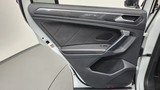 Volkswagen 2 2.0 TDI 2022 25
