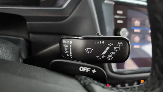 Volkswagen 2 2.0 TDI 2022 29