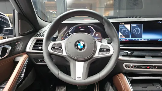 BMW X6 (G06) xDrive40i M 2025 13