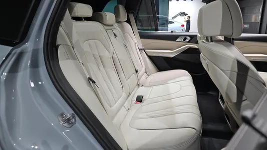 BMW X5 (G05) xDrive 40i M 2026 11