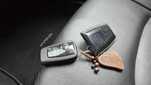 Toyota 4 1.8 E 2017 13