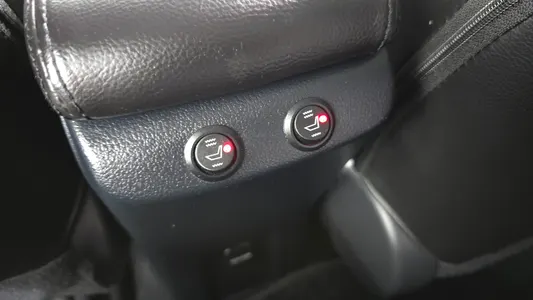 Toyota 4 1.8 E 2017 20