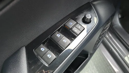 Toyota 4 1.8 E 2017 19