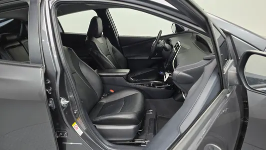 Toyota 4 1.8 E 2017 26