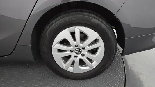 Toyota 4 1.8 E 2017 21