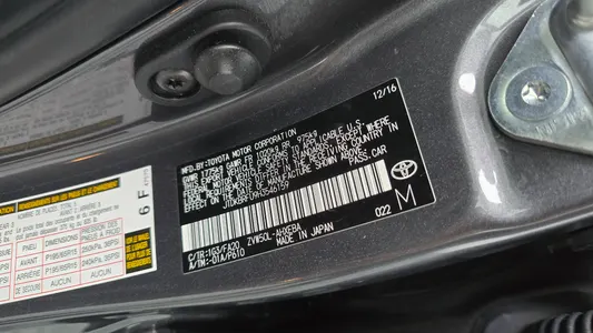 Toyota 4 1.8 E 2017 29