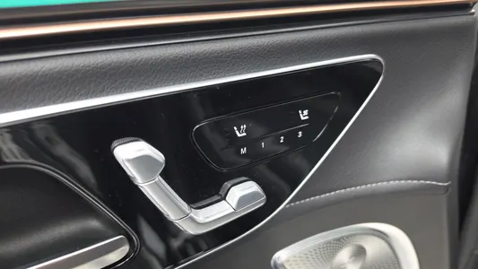 Mercedes-Benz EQE SUV X294 EQE500 4MATIC 2023 32