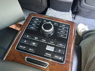 Hyundai () VS380 2013 15