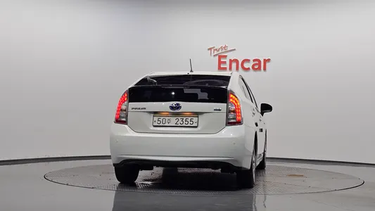 Toyota 프리우스 1.8 E 2012 4
