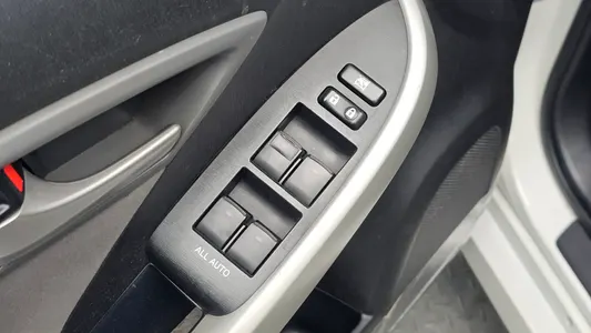 Toyota 프리우스 1.8 E 2012 28