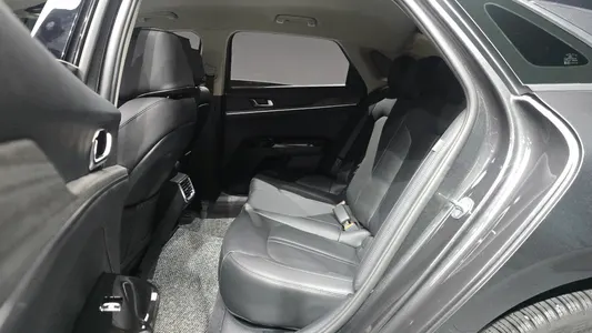 Kia K5 3 2.0 2024 12