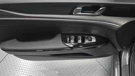 Kia K5 3 2.0 2024 25