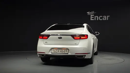 Kia K7 2019 4