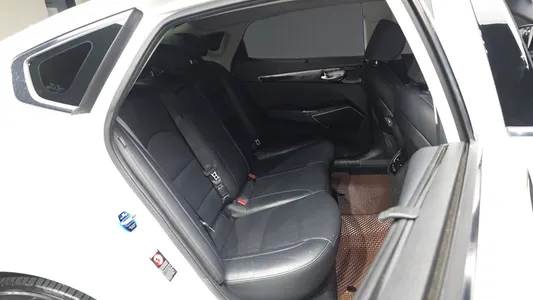 Kia K7 2019 12