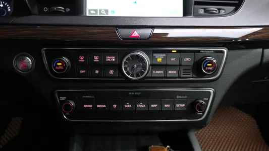 Kia K7 2019 16