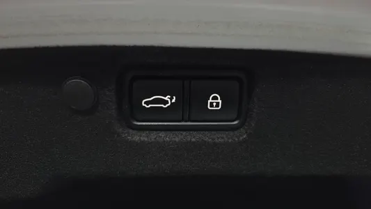Kia K7 2019 31