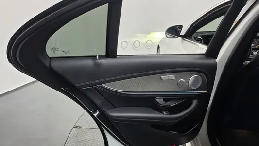 Mercedes-Benz E-Class W213 E350 4MATIC AMG Line 2019 25