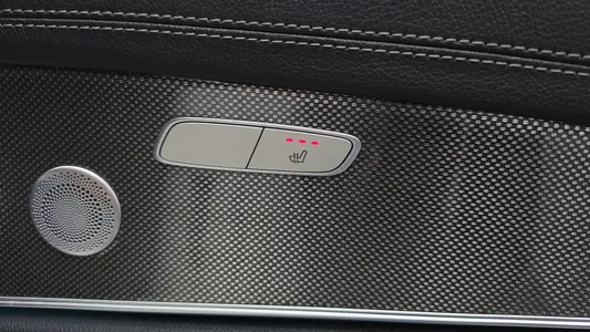 Mercedes-Benz E-Class W213 E350 4MATIC AMG Line 2019 33