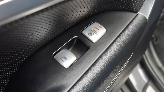 Genesis G70 2.0T AWD 2019 27