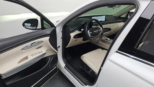 Genesis GV70 2.5T AWD 2022 10
