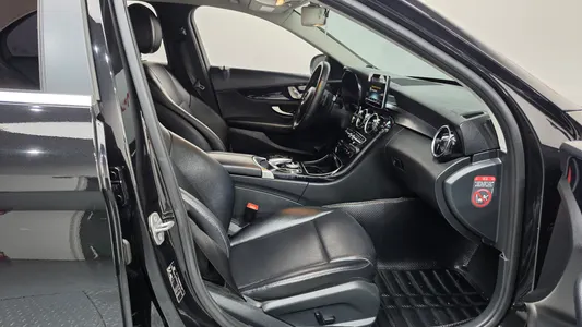 Mercedes-Benz C-Class W205 C200 d 2017 11