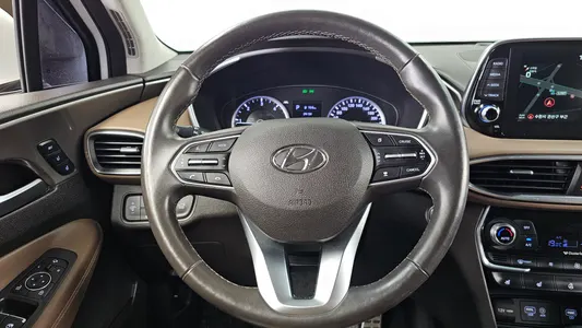 Hyundai TM 2.0 2WD 2019 13