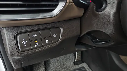 Hyundai TM 2.0 2WD 2019 14