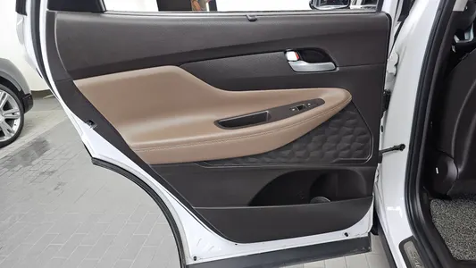 Hyundai TM 2.0 2WD 2019 25
