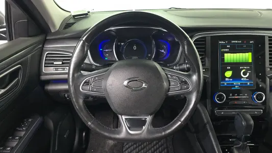 Renault Korea SM6 2.0 LPe LE () 2016 13