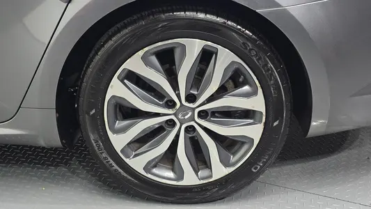Renault Korea SM6 2.0 LPe LE () 2016 21