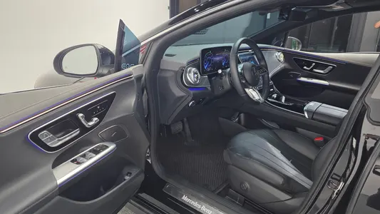 Mercedes-Benz EQE V295 EQE300 2023 10