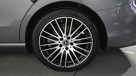 Mercedes-Benz C-Class W206 C300 4MATIC 2023 21
