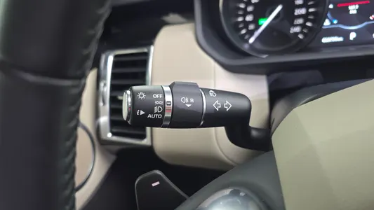 Land Rover 5 2.0 SD4 SE 2018 18