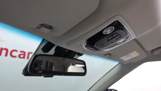 KG Mobility EVX E7 2024 32