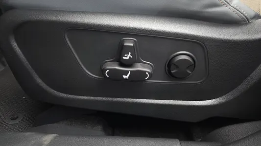 KG Mobility EVX E7 2024 36